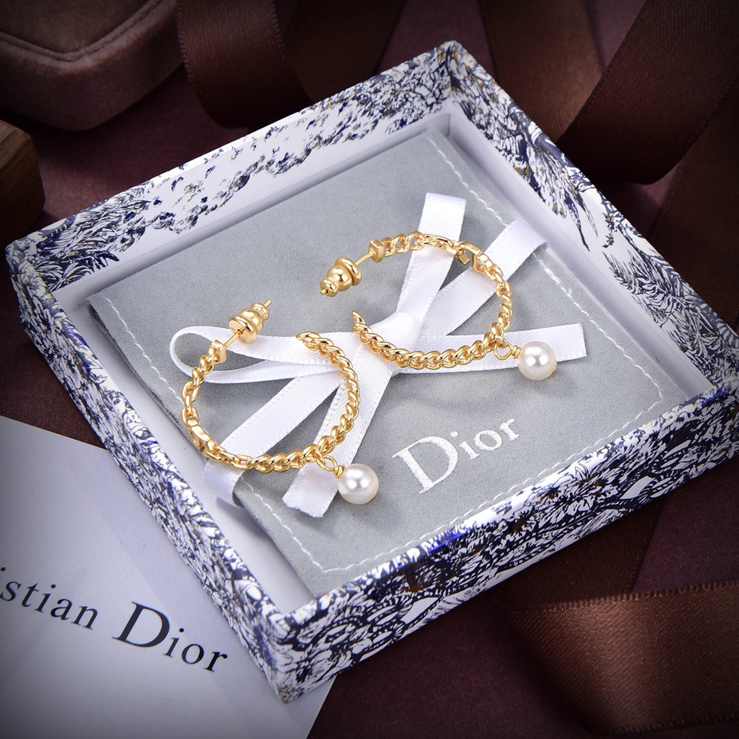 18K Dior 30 Montaigne Earrings