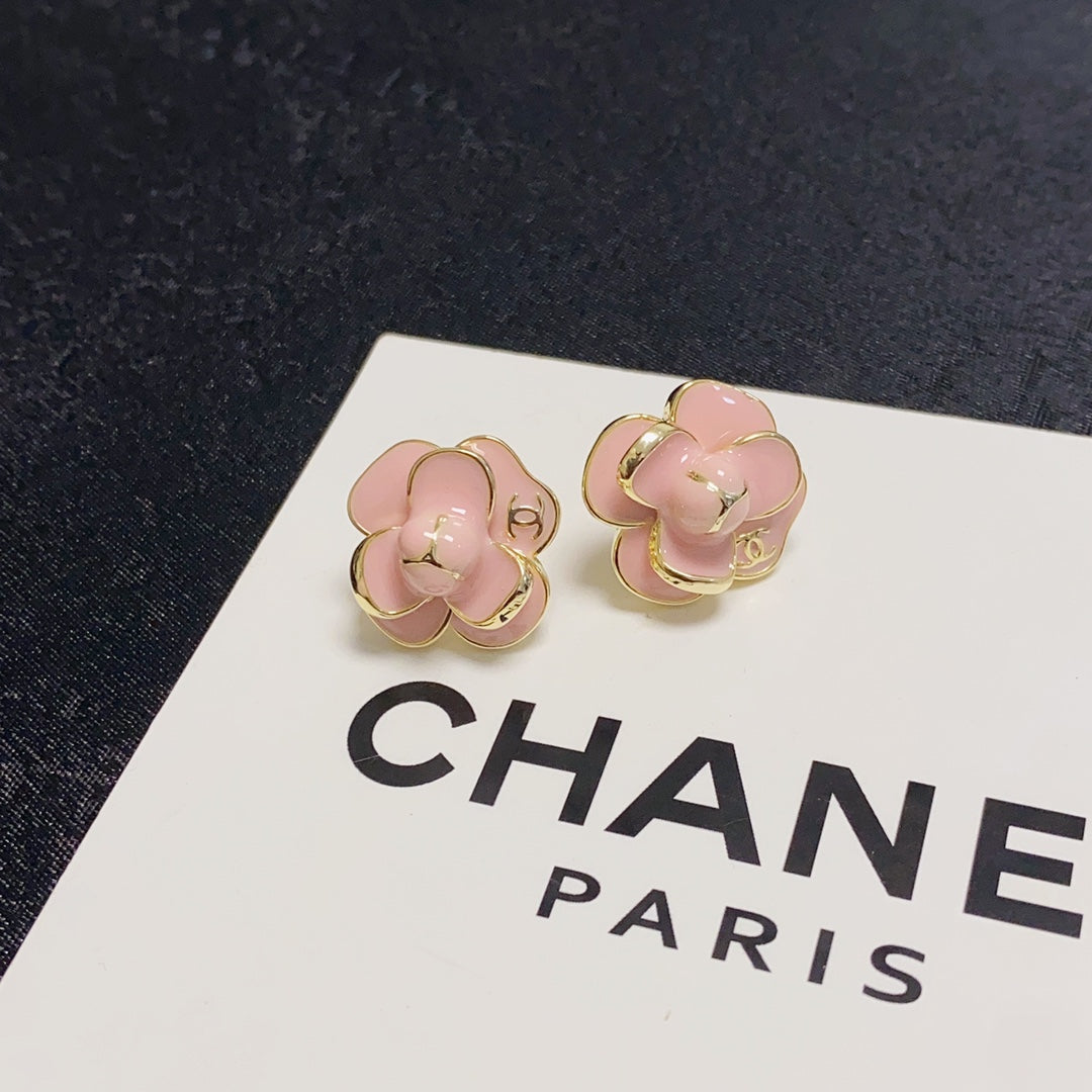 18K  Chanel Camellia Earrings